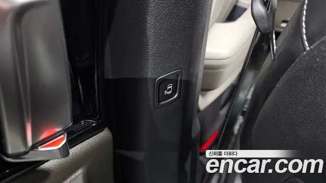 Kia Carnival 2024 thumb 12
