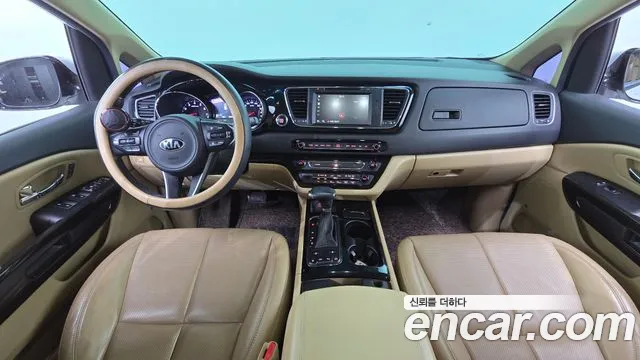 Kia Carnival 2016 thumb 9