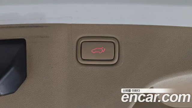 Kia Carnival 2016 thumb 4