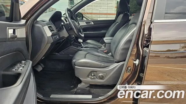 KGM Rexton 2019 thumb 9