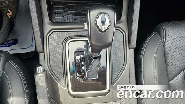 KGM Rexton 2019 thumb 6