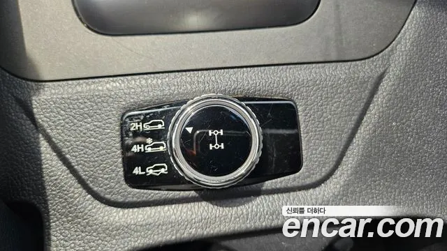 KGM Rexton 2019 thumb 3