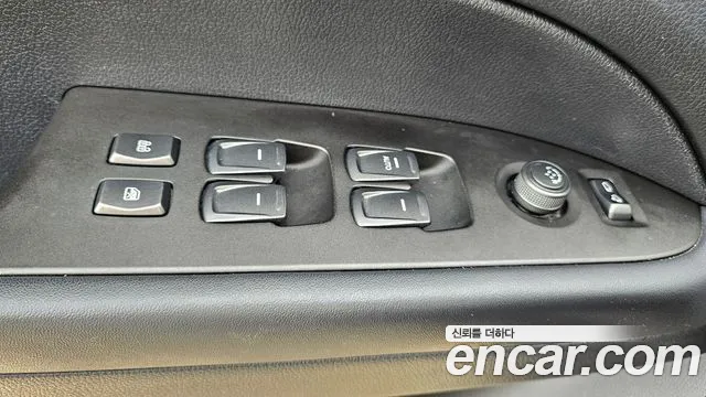 KGM Rexton 2019 thumb 5