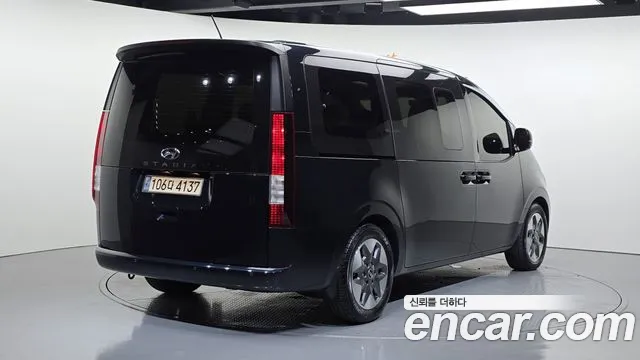 Hyundai Staria 2021 thumb 3