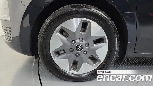 Hyundai Staria 2021 thumb 11