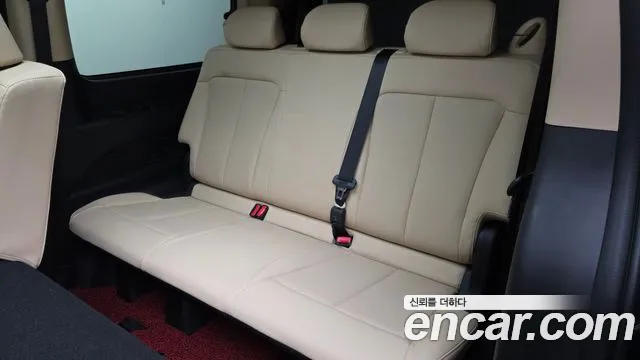 Hyundai Staria 2021 thumb 8