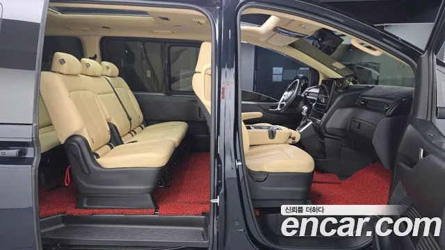 Hyundai Staria 2021 thumb 10