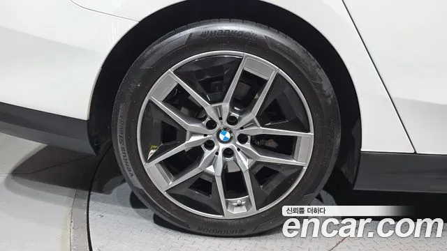 BMW 5 серии 2024 thumb 6