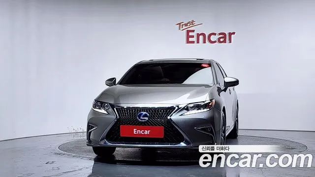 Lexus ES 300h 2016 thumb 9
