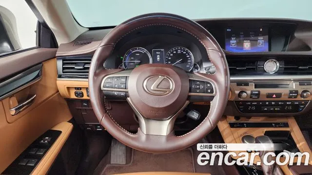Lexus ES 300h 2016 thumb 7