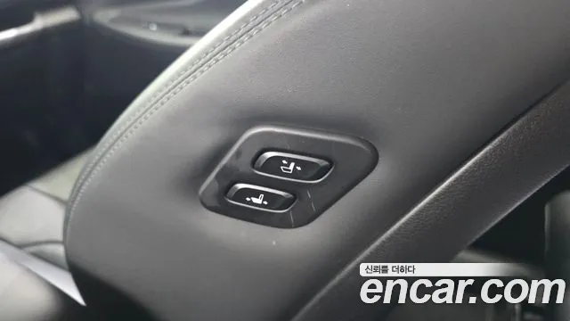 Hyundai Santa Fe 2021 thumb 3