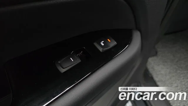 KGM Rexton 2023 thumb 6