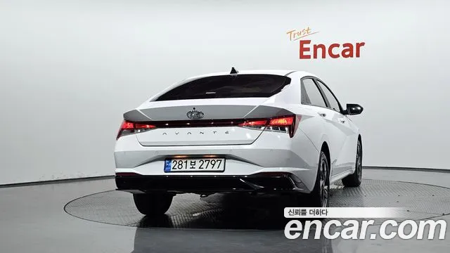 Hyundai Elantra 2023 thumb 10