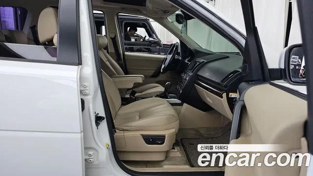 Land Rover Freelander 2013 thumb 5