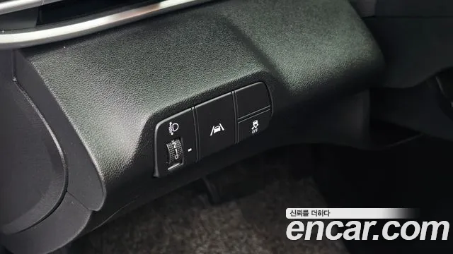 Hyundai Elantra 2022 thumb 11