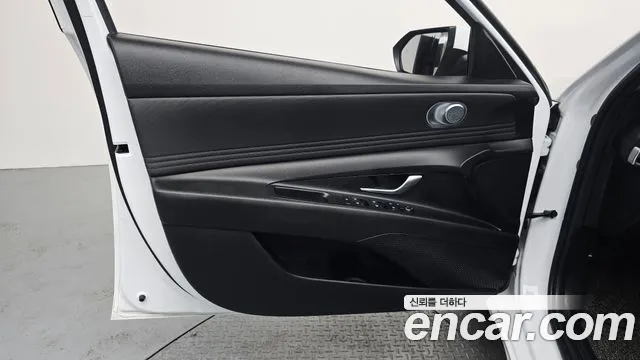 Hyundai Elantra 2022 thumb 10