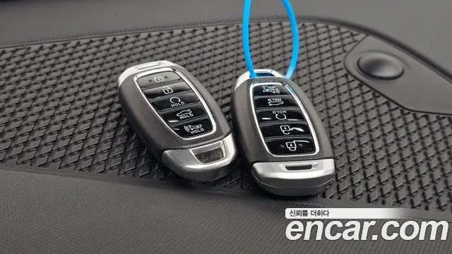 Hyundai Elantra 2022 thumb 4