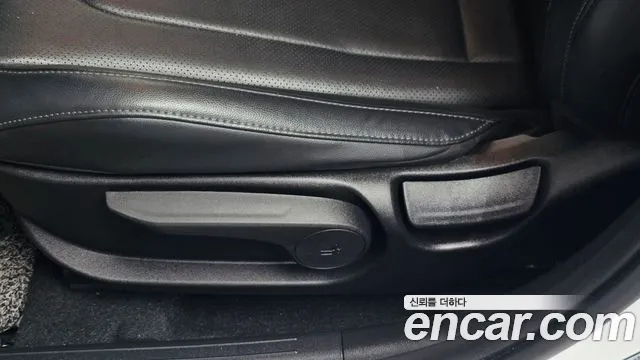 Hyundai Elantra 2022 thumb 12
