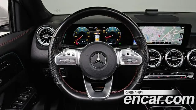 Mercedes-Benz GLB 2023 thumb 2