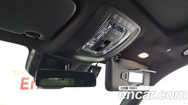 Mercedes-Benz GLB 2023 thumb 11
