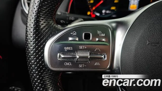 Mercedes-Benz GLB 2023 thumb 7