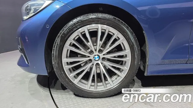 BMW 3 серии 2021 thumb 8
