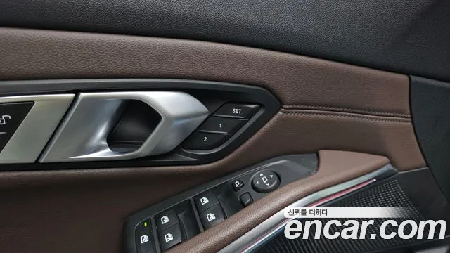 BMW 3 серии 2021 thumb 4
