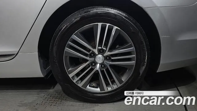Hyundai Grandeur 2014 thumb 6