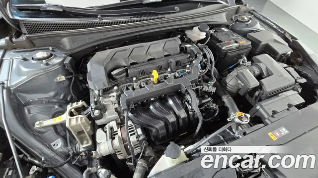Hyundai Elantra 2022 thumb 10