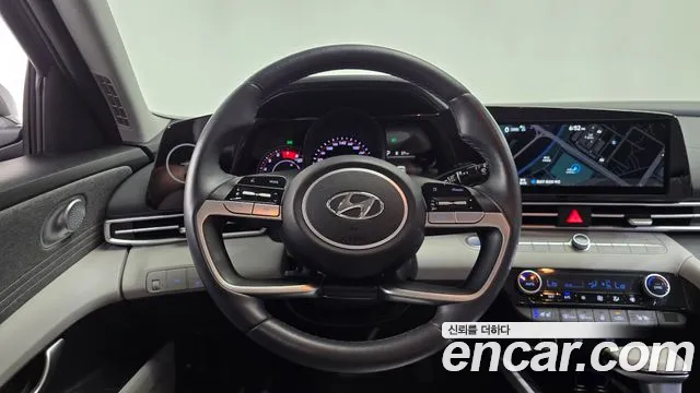 Hyundai Elantra 2022 thumb 2