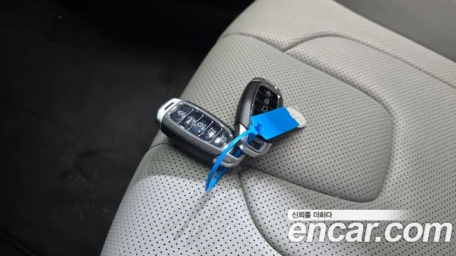 Hyundai Elantra 2022 thumb 7