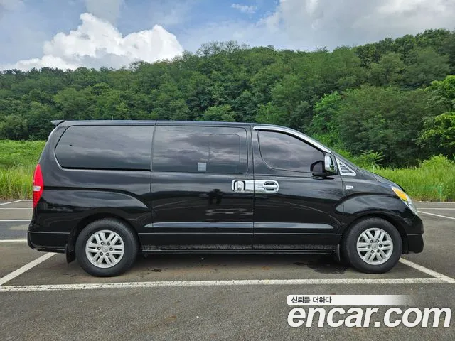Hyundai Staria 2016 thumb 7