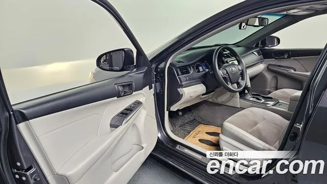 Toyota Camry 2014 thumb 7