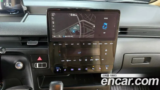 Hyundai Staria 2022 thumb 3
