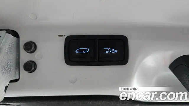 Hyundai Staria 2022 thumb 12