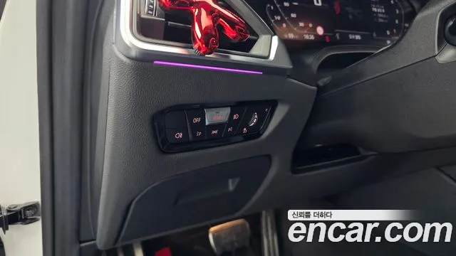BMW M4 2023 thumb 6
