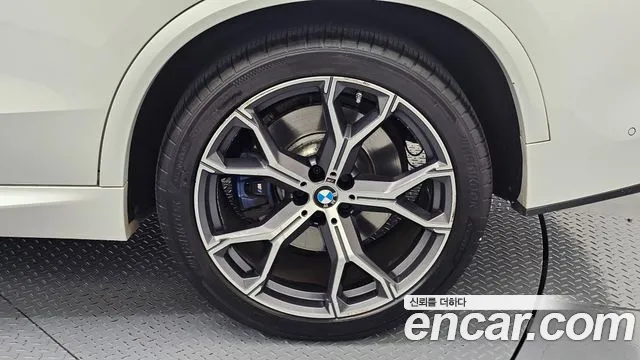 BMW X5 2021 thumb 11