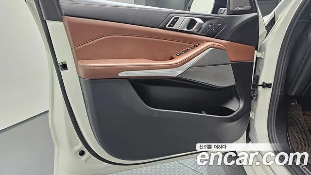 BMW X5 2021 thumb 9