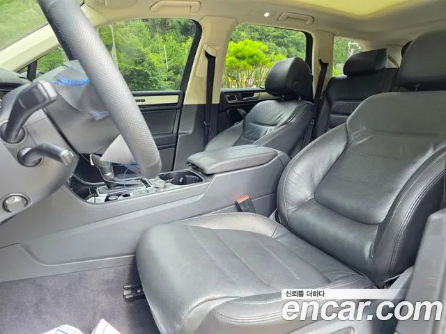 Volkswagen Touareg 2015 thumb 4