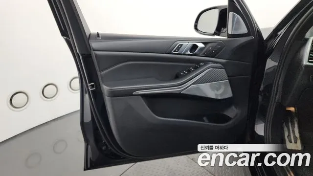 BMW X5M 2020 thumb 8