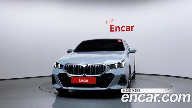 BMW 5 серии 2024 thumb 9