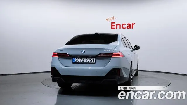 BMW 5 серии 2024 thumb 7