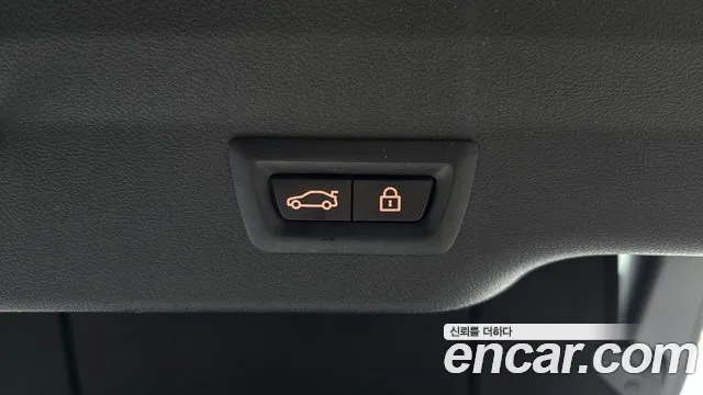 BMW 6 серии Gran Turismo 2017 thumb 8