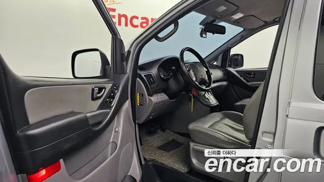 Hyundai Staria 2018 thumb 3