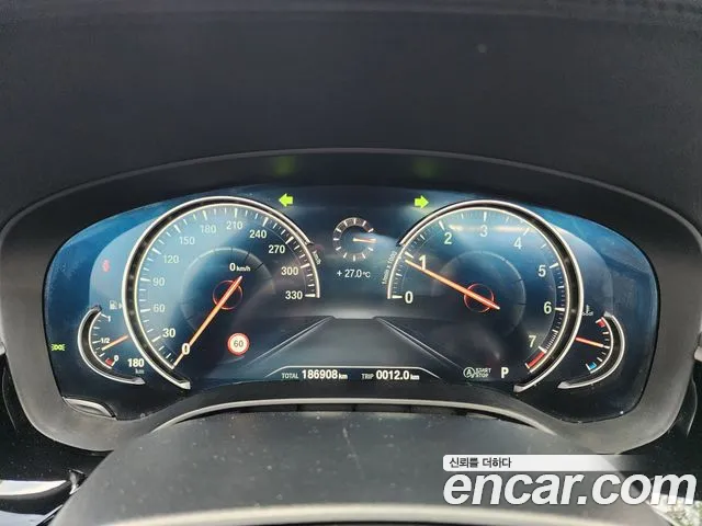 BMW 5 серии 2017 thumb 12