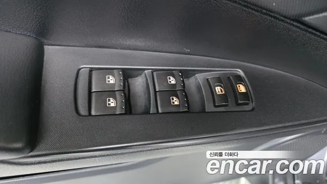 KGM Korando 2013 thumb 5