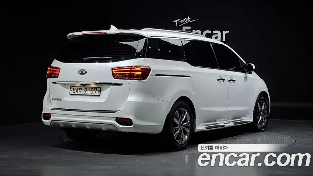 Kia Carnival 2019 thumb 7