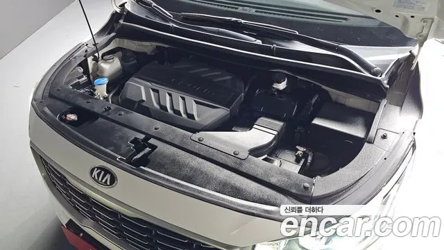 Kia Carnival 2019 thumb 12
