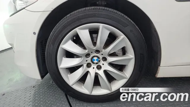 BMW 5 серии 2013 thumb 12