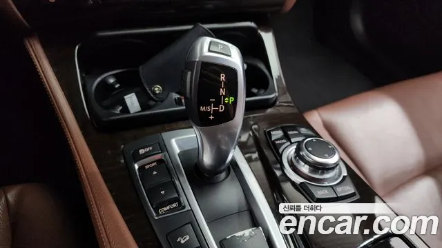 BMW 5 серии 2013 thumb 4